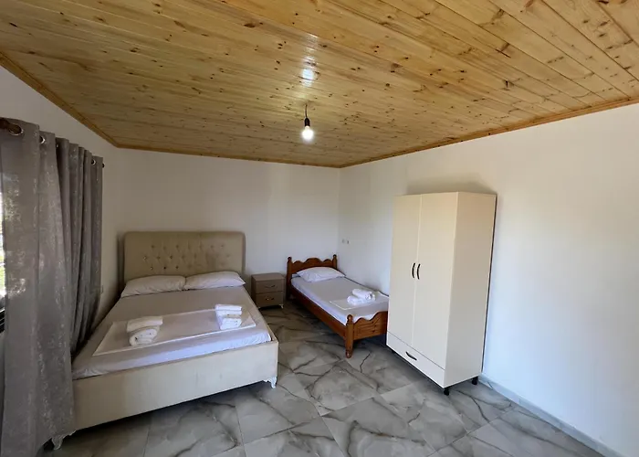 Oni Apartments