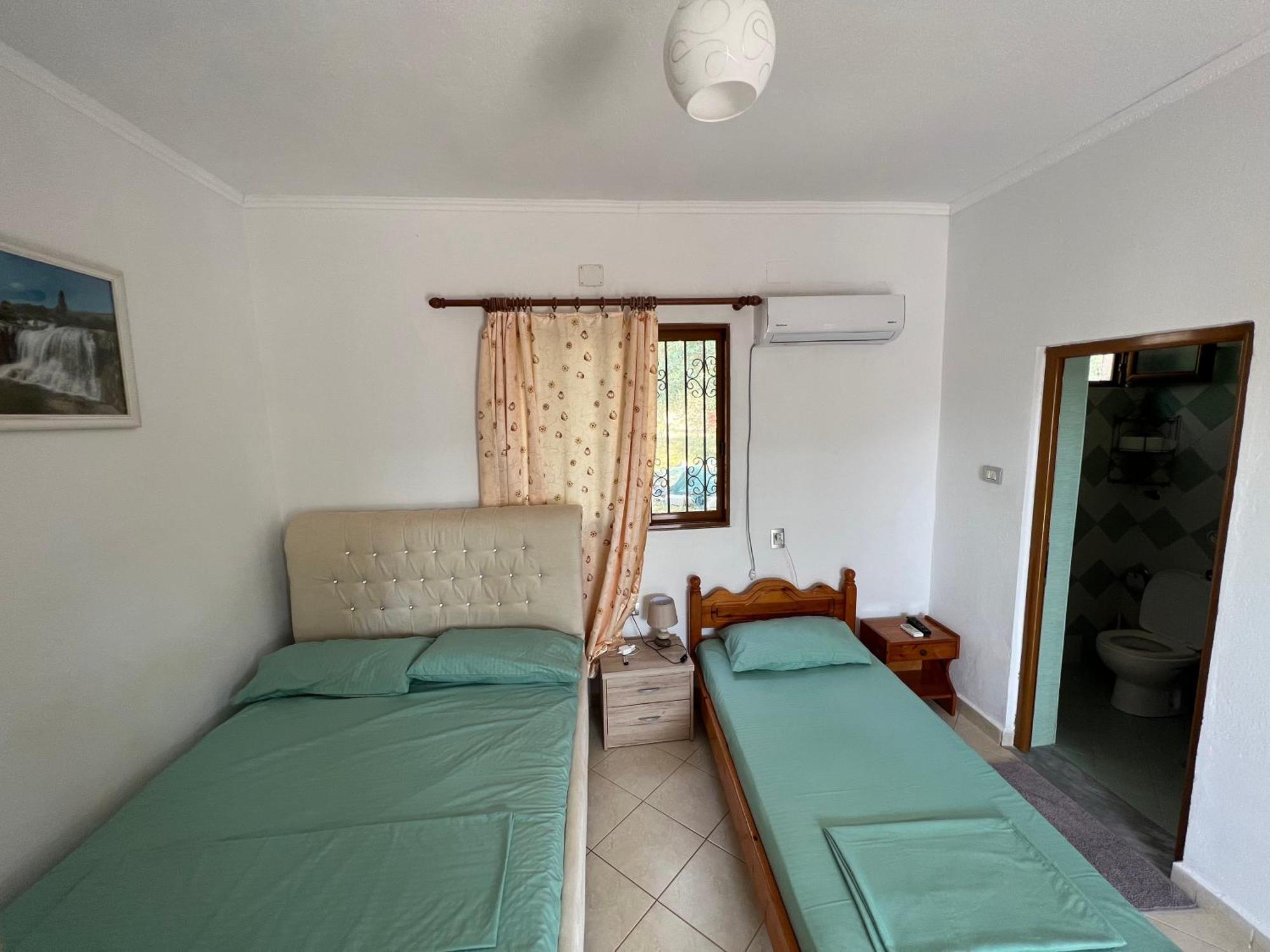 Apartament Oni