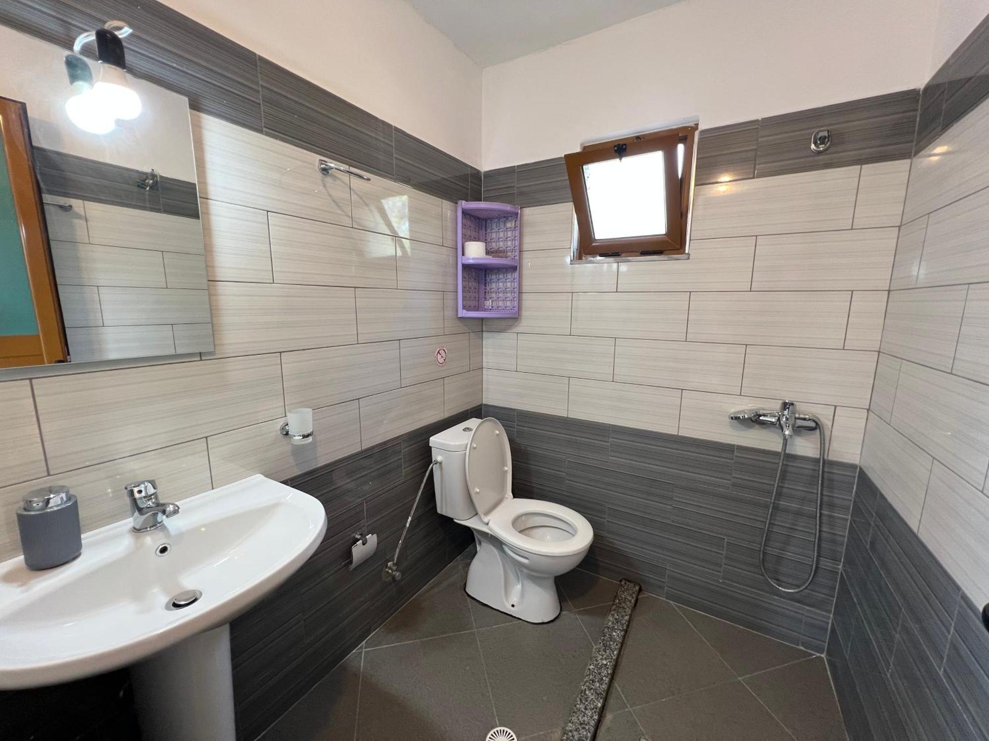 Apartament Oni *